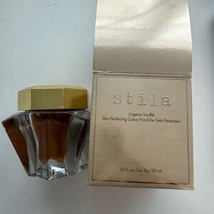 Stila Lingerie Soufflé Skin Perfecting Color
